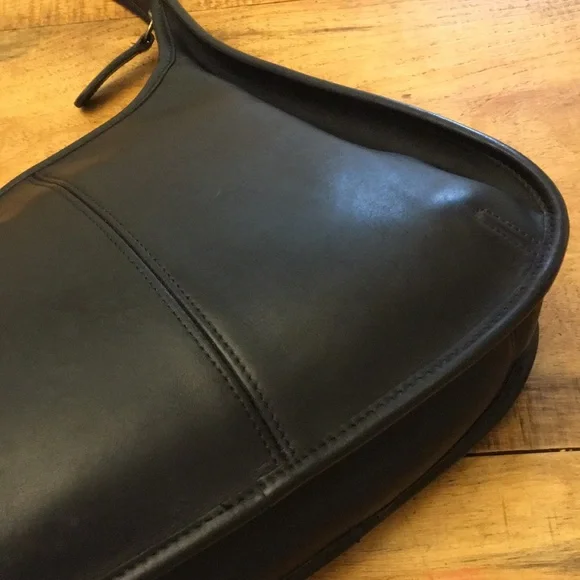 Vintage Coach Ergo Pocket Zip 9033 Black Glove-Tanned Leather Shoulder Bag Hobo - Picture 4 of 17